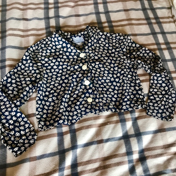 Tops - 🌹 Crop Long Sleeve Button Up Shirt